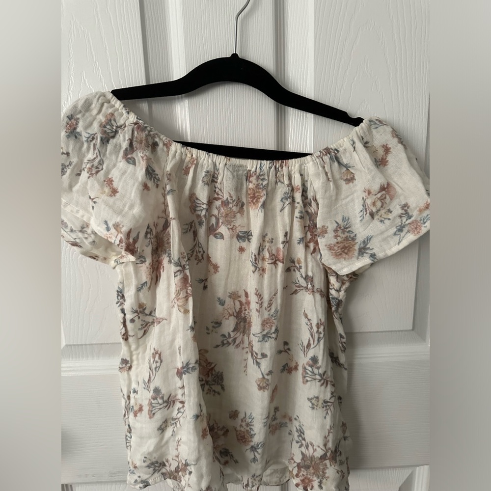 FLORAL FLOWY TOP